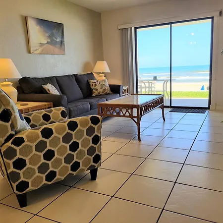 112 - Updated 2/2 Oceanfront Ground Floor Corner